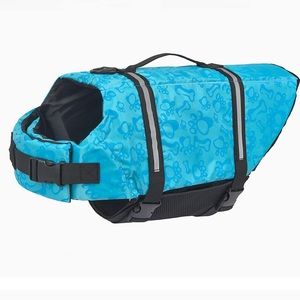 New. Dog life vest 🐶🌊